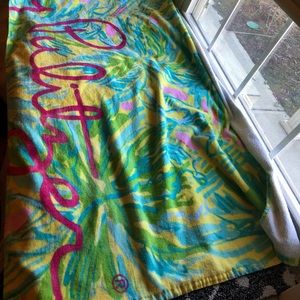 LILY PULITZER BEACH TOWEL, good condition